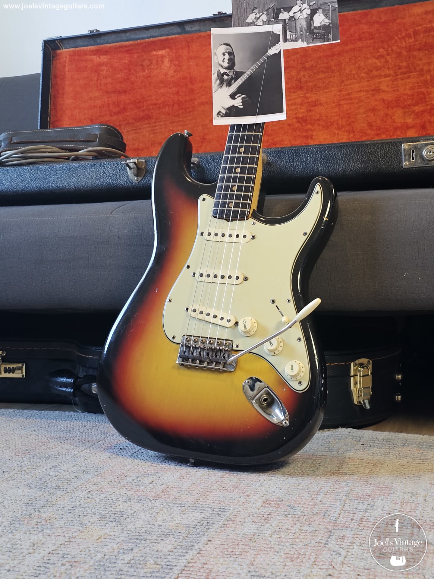 Joel's Vintage Guitars Fender Stratocaster 1964 Transition Logo